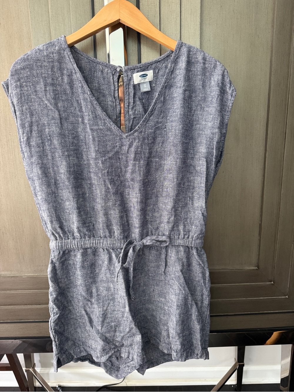 Old Navy Heathered Blue V-Neck Linen-Blend Romper with Waist Tie